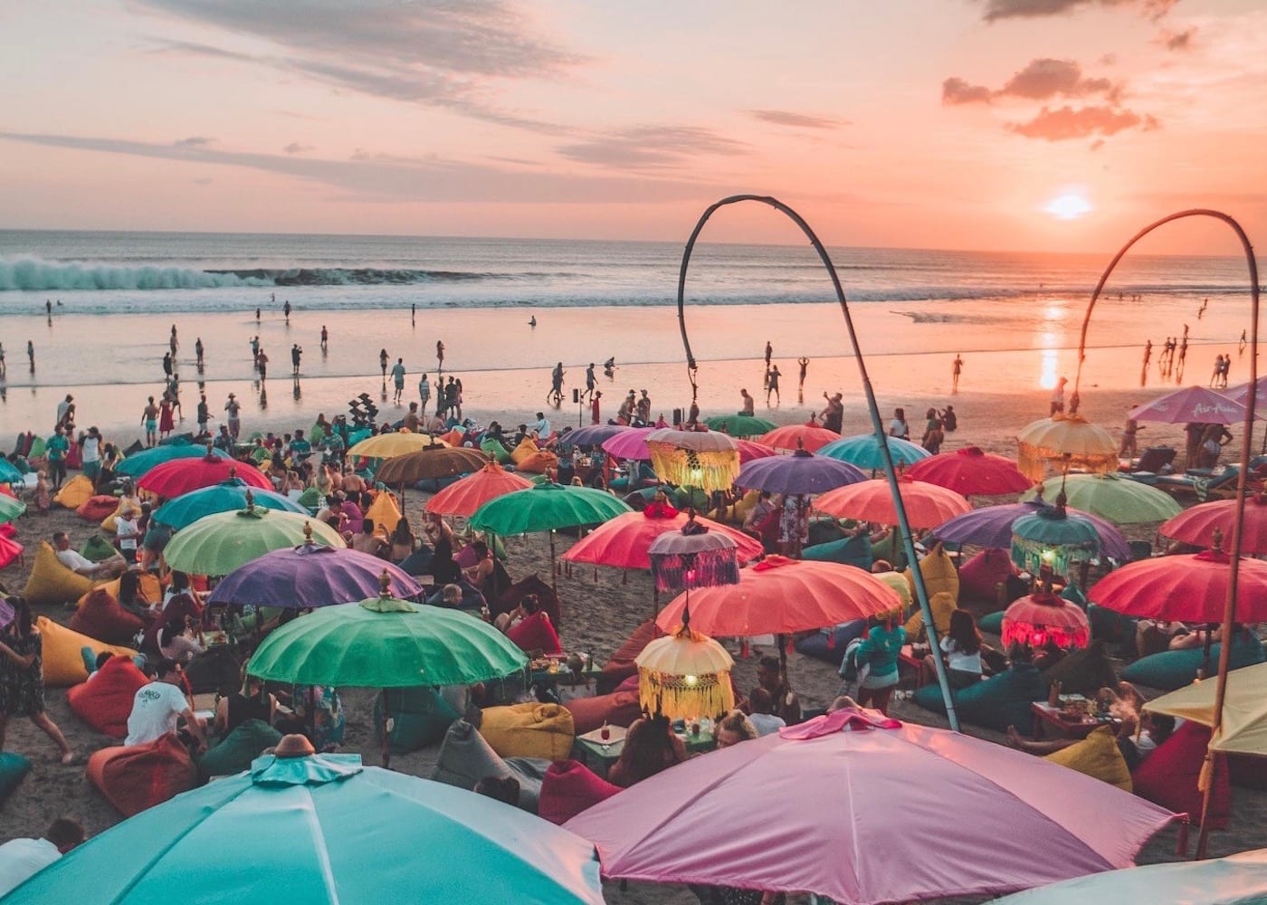 La-Plancha-Sunset-Bar-on-Seminyak-Beach-Bali-Indonesia